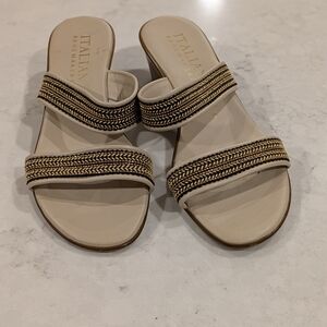 Italian Shoemakers Tan and Gold Sandals Size 7 Dressing 3 Time